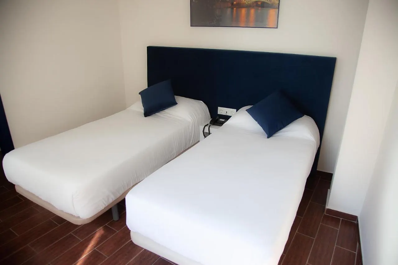 Noches En Triana Hotel Seville 2*,  Spain