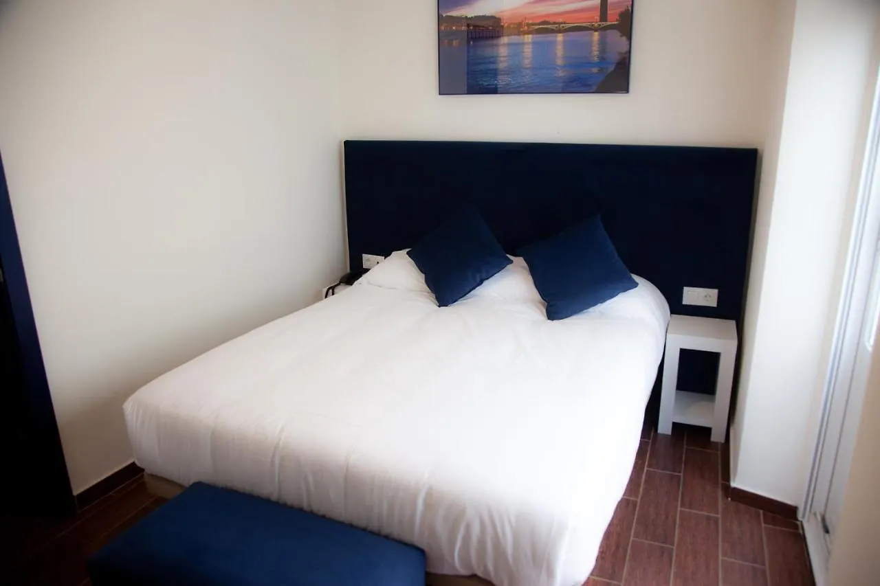 Noches En Triana Hotel Seville 2*,  Spain