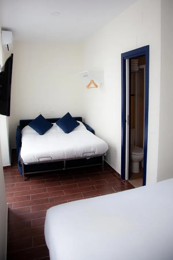 Noches En Triana Hotel Seville Spain