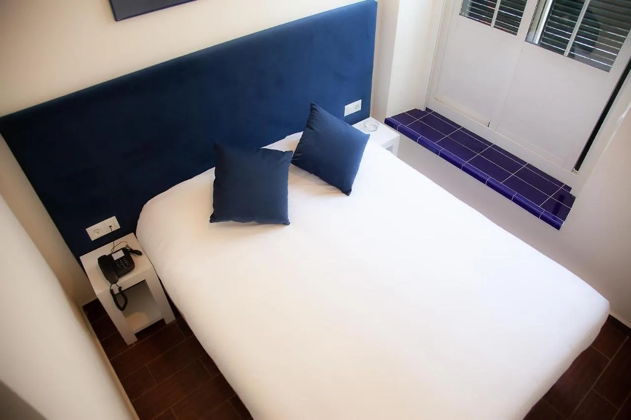 فندق Noches En Triana إشبيلية