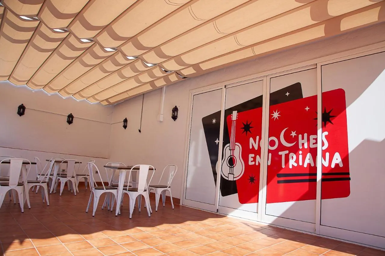 فندق Noches En Triana إشبيلية 2*,  إسبانيا